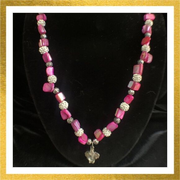 3/$20 Hand Crafted WIZARD Pendant BEADED Mother of Pearl NECKLACE - Picture 1 of 2